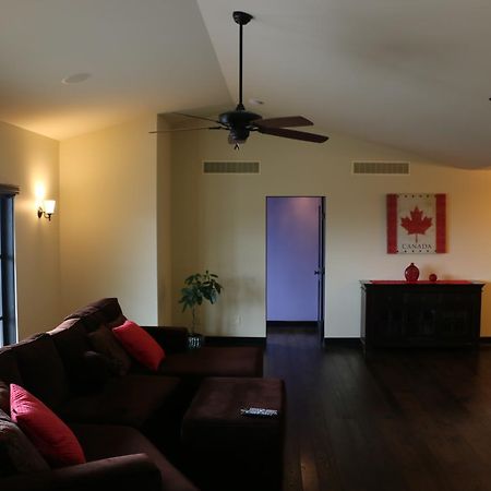 Mission Hill Lake View Villa كيلونا الغربية المظهر الخارجي الصورة