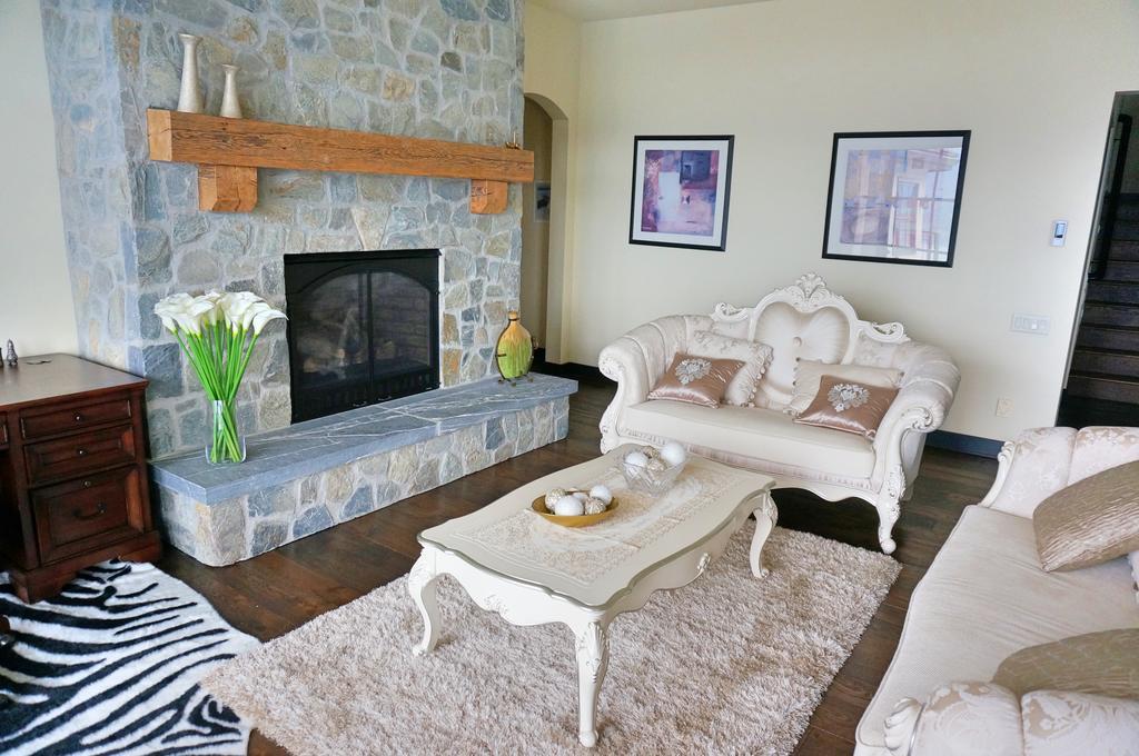 Mission Hill Lake View Villa كيلونا الغربية المظهر الخارجي الصورة