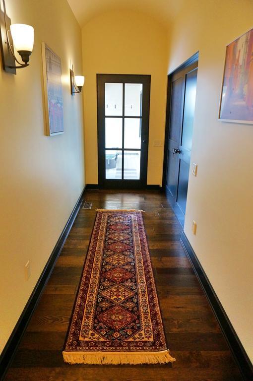 Mission Hill Lake View Villa كيلونا الغربية المظهر الخارجي الصورة